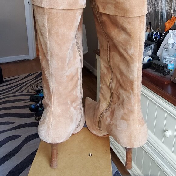 AUTHENTIC GUCCI Suede Tall Boots - Picture 9 of 9